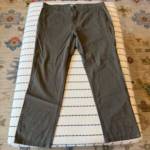 Men's Olive Green Chino Pants